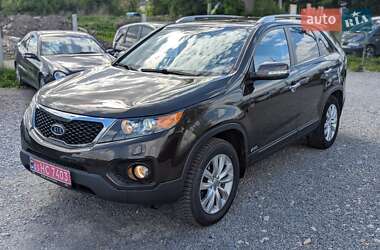 Позашляховик / Кросовер Kia Sorento 2011 в 