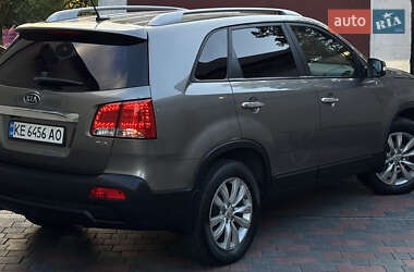 Позашляховик / Кросовер Kia Sorento 2012 в 