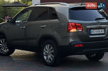 Позашляховик / Кросовер Kia Sorento 2012 в 