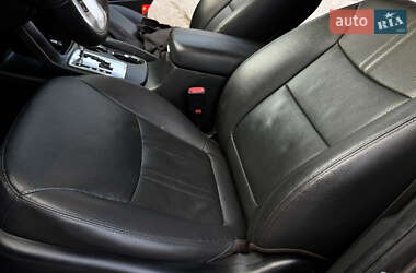 Позашляховик / Кросовер Kia Sorento 2012 в 