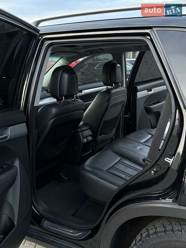 Позашляховик / Кросовер Kia Sorento 2012 в Івано-Франківську