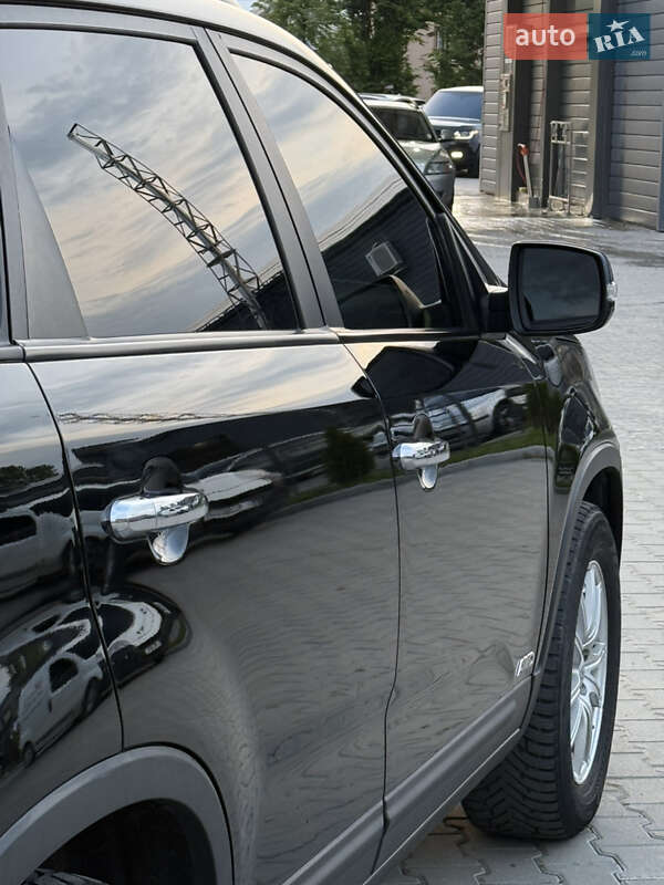 Позашляховик / Кросовер Kia Sorento 2012 в Івано-Франківську