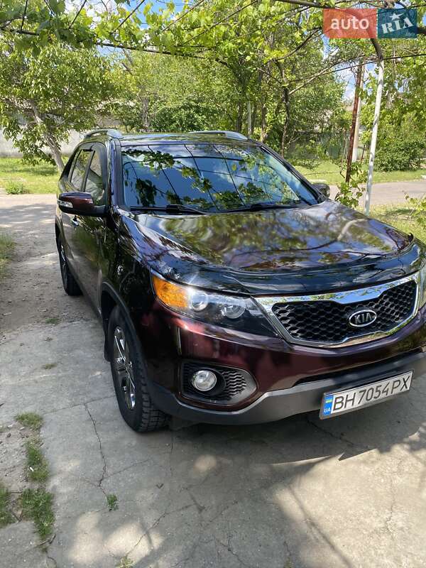 Внедорожник / Кроссовер Kia Sorento 2012 в 