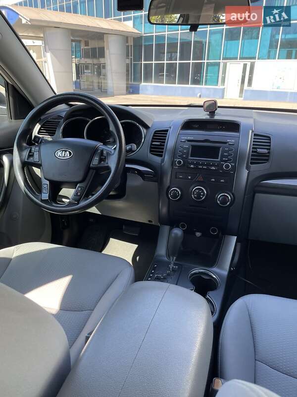 Позашляховик / Кросовер Kia Sorento 2010 в Кривому Розі