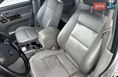 Позашляховик / Кросовер Kia Sorento 2005 в 