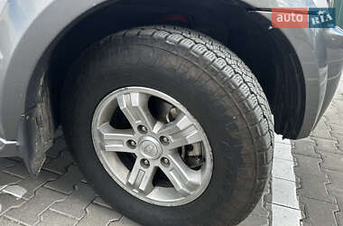 Позашляховик / Кросовер Kia Sorento 2005 в 