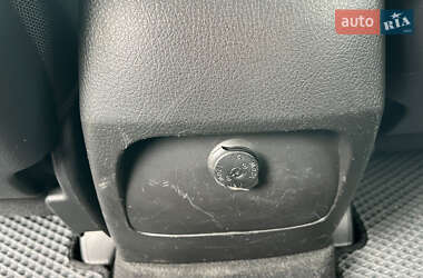 Внедорожник / Кроссовер Kia Sorento 2012 в 