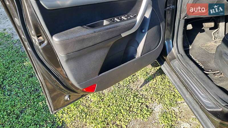 Внедорожник / Кроссовер Kia Sorento 2012 в Днепре