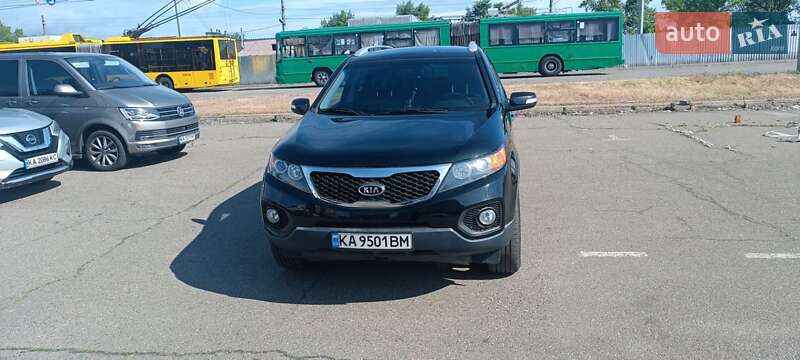 Внедорожник / Кроссовер Kia Sorento 2012 в 
