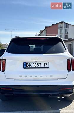 Внедорожник / Кроссовер Kia Sorento 2022 в 