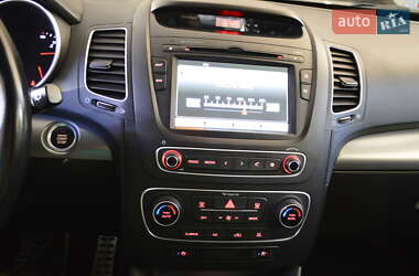 Внедорожник / Кроссовер Kia Sorento 2014 в 