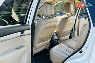 Позашляховик / Кросовер Kia Sorento 2011 в 