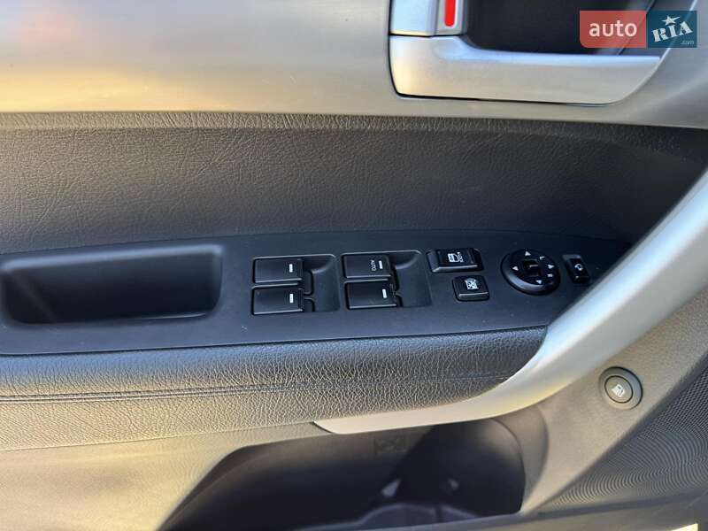 Позашляховик / Кросовер Kia Sorento 2012 в Вінниці