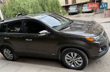 Позашляховик / Кросовер Kia Sorento 2011 в 