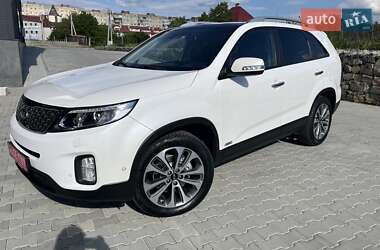 Позашляховик / Кросовер Kia Sorento 2015 в 