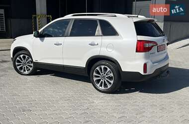 Позашляховик / Кросовер Kia Sorento 2015 в 