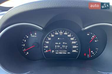 Позашляховик / Кросовер Kia Sorento 2015 в 
