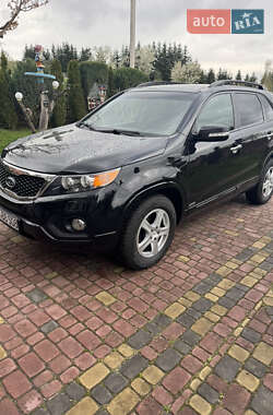 Позашляховик / Кросовер Kia Sorento 2012 в 