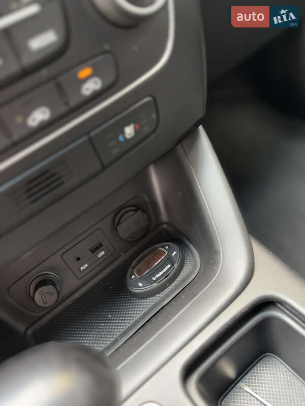 Позашляховик / Кросовер Kia Sorento 2014 в Чернігові