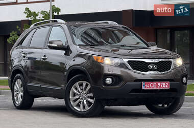 Позашляховик / Кросовер Kia Sorento 2010 в 