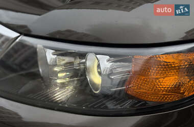 Позашляховик / Кросовер Kia Sorento 2010 в 