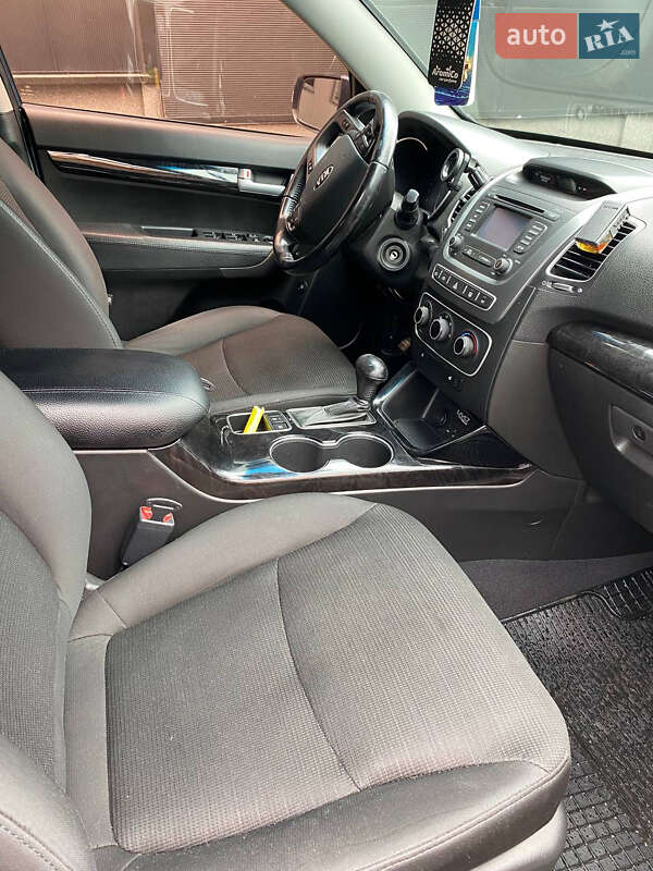 Внедорожник / Кроссовер Kia Sorento 2014 в Одессе