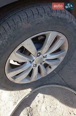 Внедорожник / Кроссовер Kia Sorento 2011 в 