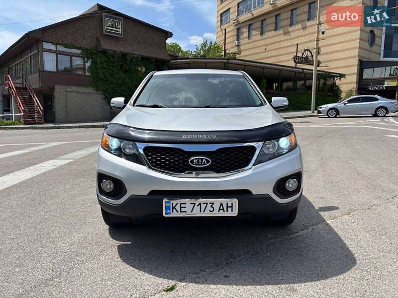 Позашляховик / Кросовер Kia Sorento 2010 в Дніпрі