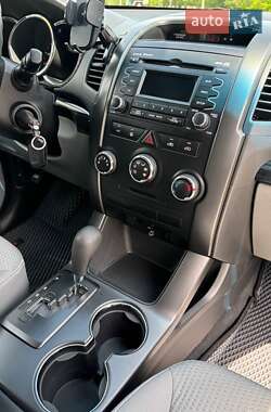 Внедорожник / Кроссовер Kia Sorento 2010 в 