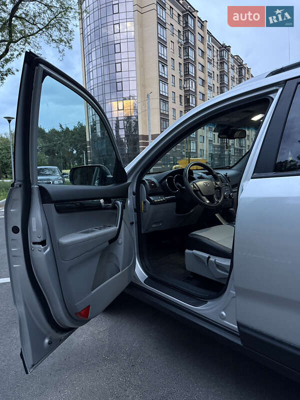 Внедорожник / Кроссовер Kia Sorento 2012 в Чернигове