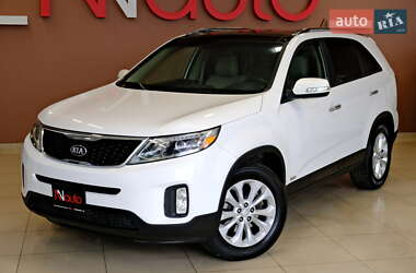 Позашляховик / Кросовер Kia Sorento 2015 в 
