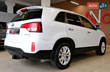 Позашляховик / Кросовер Kia Sorento 2015 в 