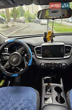 Позашляховик / Кросовер Kia Sorento 2015 в 