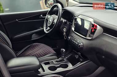 Внедорожник / Кроссовер Kia Sorento 2015 в 