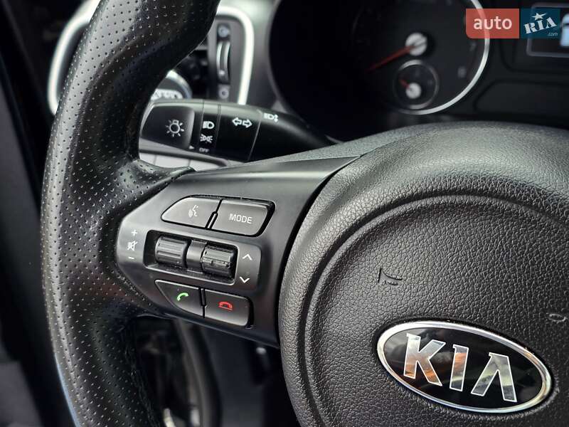 Внедорожник / Кроссовер Kia Sorento 2015 в Тернополе