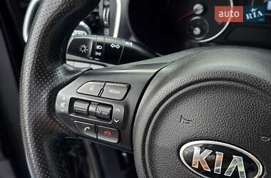 Внедорожник / Кроссовер Kia Sorento 2015 в 