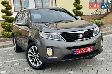 Позашляховик / Кросовер Kia Sorento 2013 в 