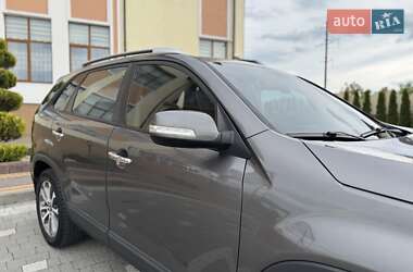 Позашляховик / Кросовер Kia Sorento 2013 в 