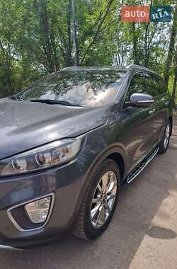 Позашляховик / Кросовер Kia Sorento 2015 в 