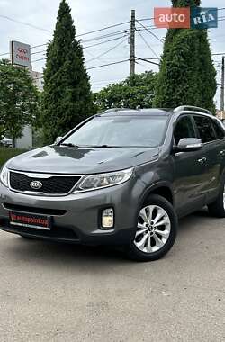 Позашляховик / Кросовер Kia Sorento 2012 в 