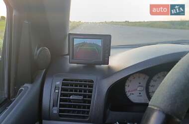 Внедорожник / Кроссовер Kia Sorento 2005 в 