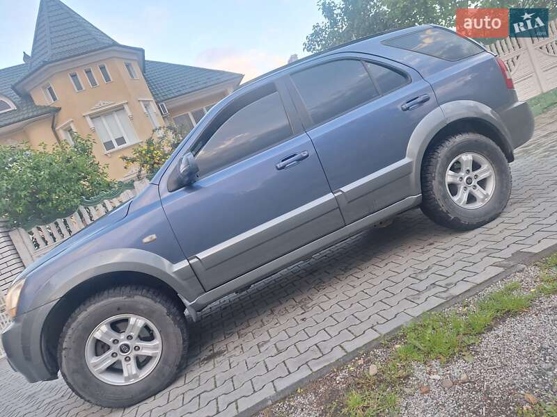 Внедорожник / Кроссовер Kia Sorento 2004 в Черновцах
