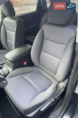 Внедорожник / Кроссовер Kia Sorento 2012 в 