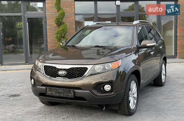 Позашляховик / Кросовер Kia Sorento 2010 в 