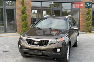 Позашляховик / Кросовер Kia Sorento 2010 в 