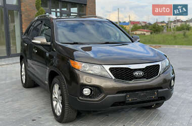 Позашляховик / Кросовер Kia Sorento 2010 в 