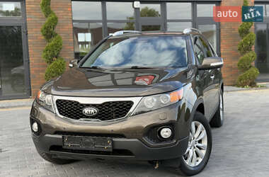 Позашляховик / Кросовер Kia Sorento 2010 в 