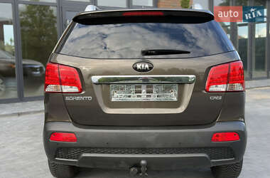 Позашляховик / Кросовер Kia Sorento 2010 в 