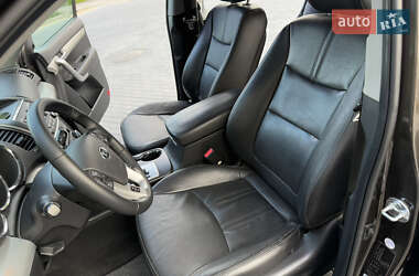 Позашляховик / Кросовер Kia Sorento 2010 в 