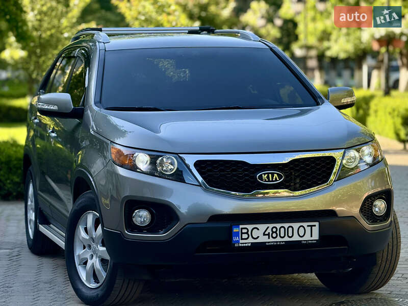 Внедорожник / Кроссовер Kia Sorento 2010 в Выгоде